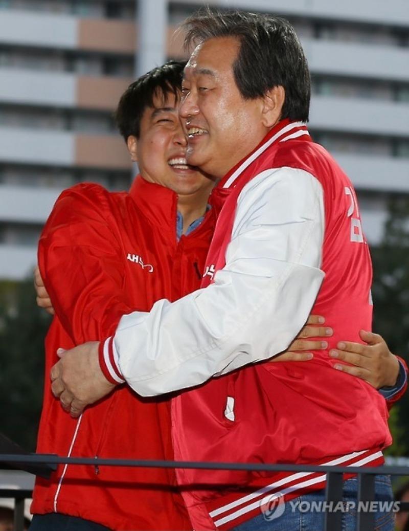 클릭하시면 원본 이미지를 보실 수 있습니다.