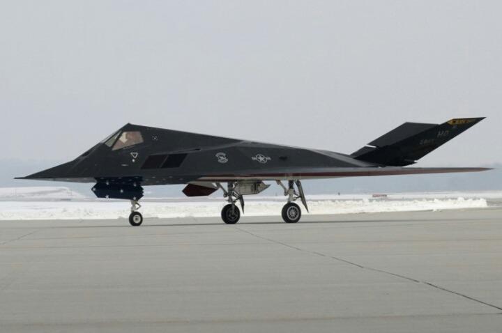 F117 1.jpg