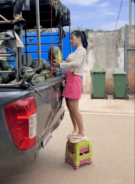 IMB_130YAQ.gif