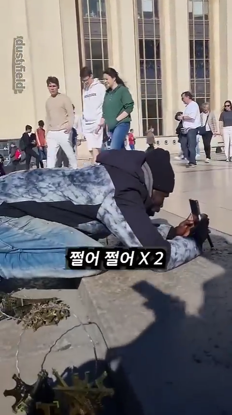 수상하게 한국어를 잘하는 외국인ㅋㅋㅋㅋ (480p).mp4_000049066.png
