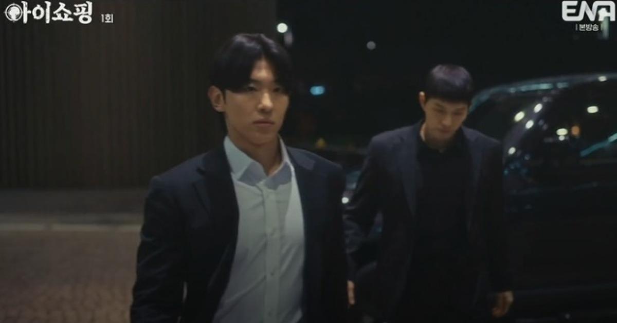 클릭하시면 원본 이미지를 보실 수 있습니다.