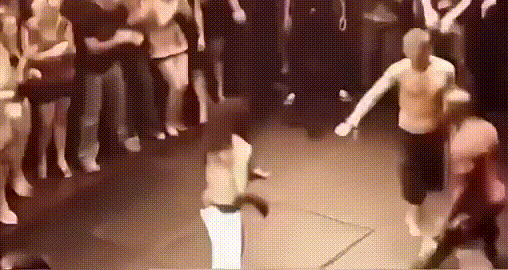 SaveTwitter.Net_HUFWRkG77J54cHEr__270p_.gif
