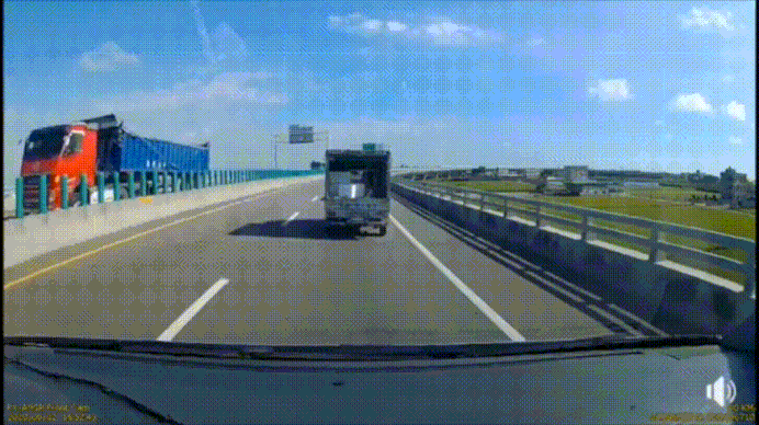 1000005185.gif