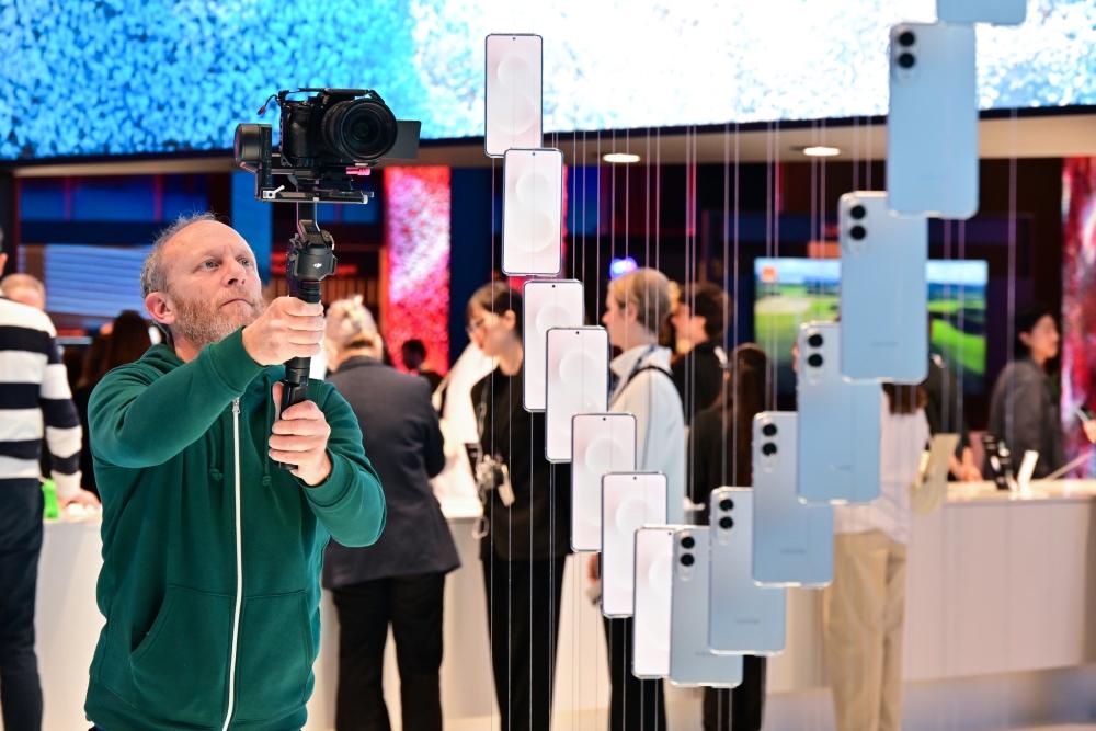 Samsung-Mobile-MWC-2025-Galaxy-S25-Edge-Project-Moohan-Galaxy-A-series_main4.jpg