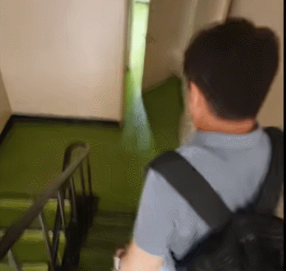 도망가는 철수GIF.gif