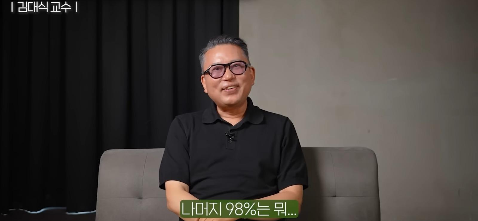 Screenshot_20251013_155258_YouTube.jpg