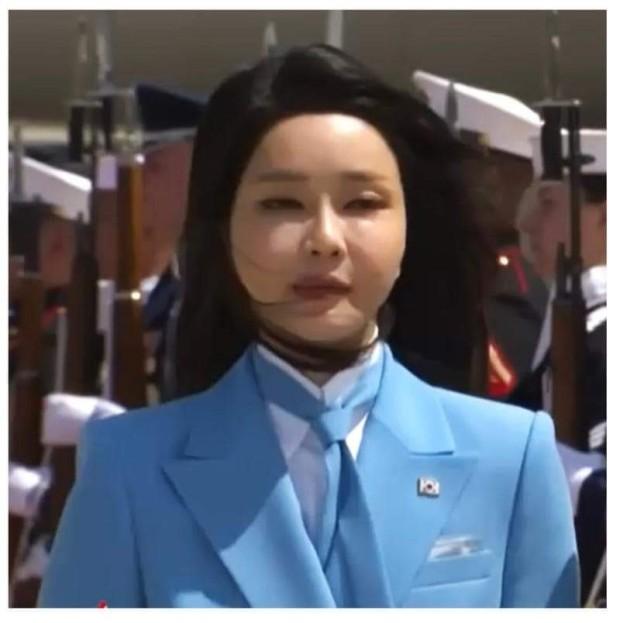 김건희 문어.jpg