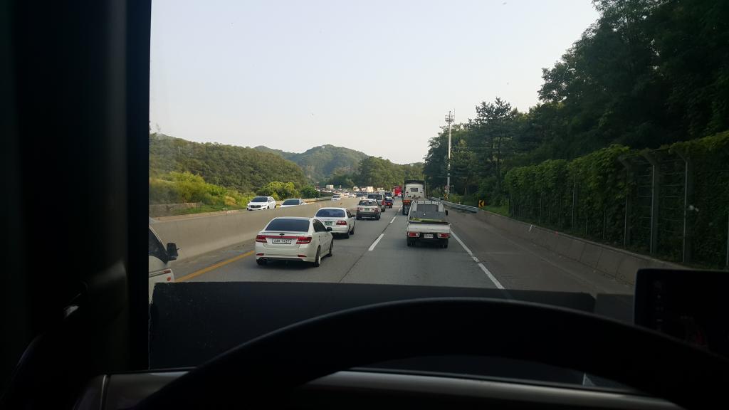 진천터널 하행 정체 ㅠㅠ | 보배드림 트럭/버스/중기