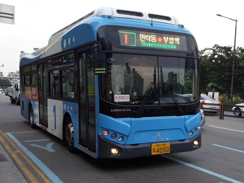 Busan_bus_1_Oseong_Passenger_4050_20180604_184402.jpg