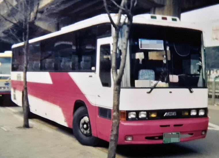 oldbus (2).jpg