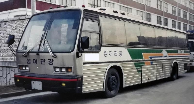 oldbus (4).jpg