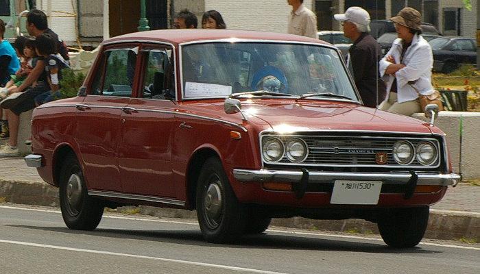 Toyota_Corona_RT40_02.jpg