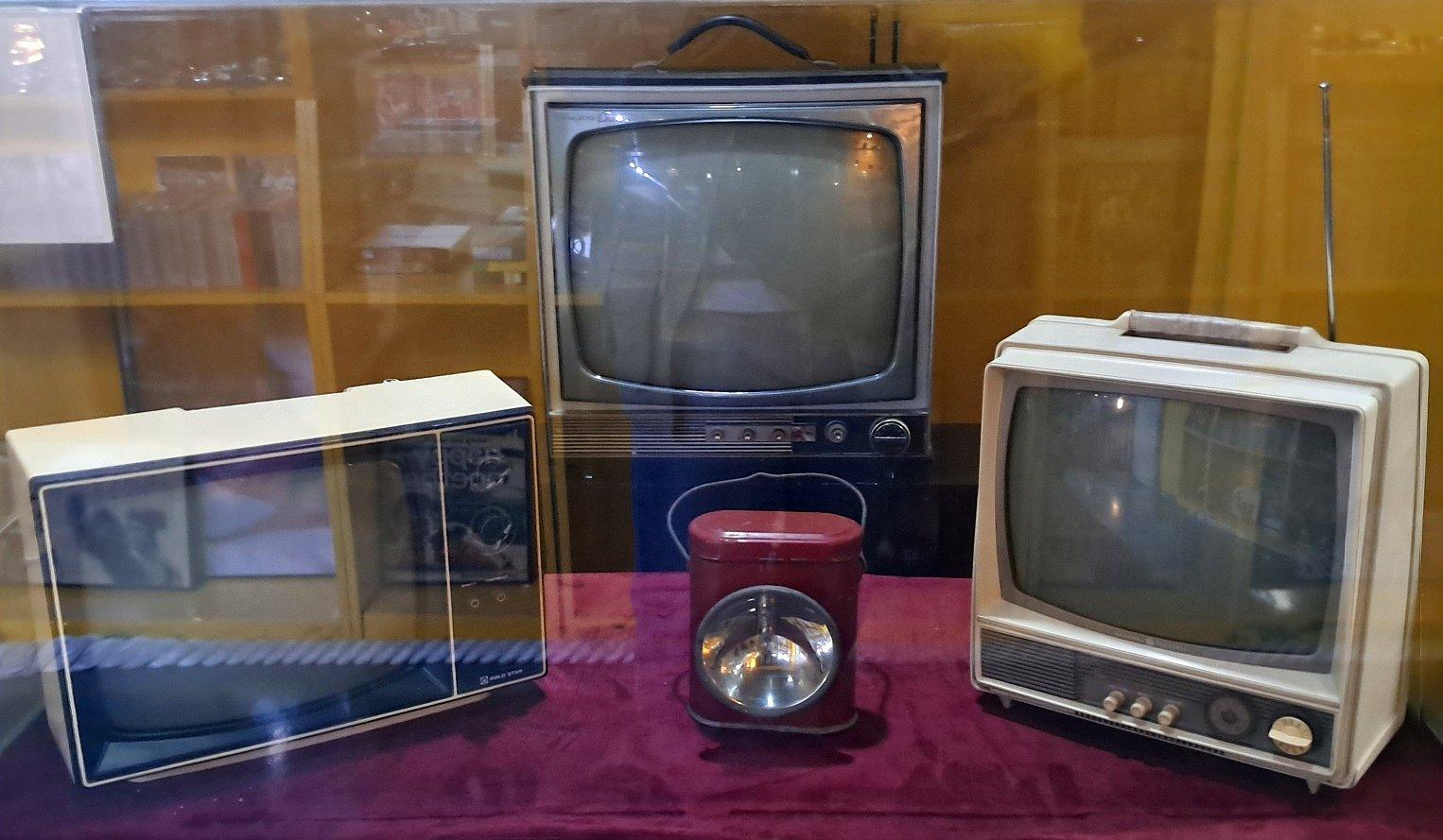 oldtv (5).jpg
